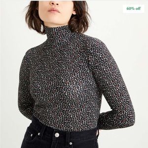 Levi's Louie Turtleneck Bodysuit. Garden ditzy caviar print. Size M